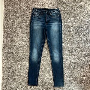 Buckle Blue Skinny Jeans with Tapered Fit